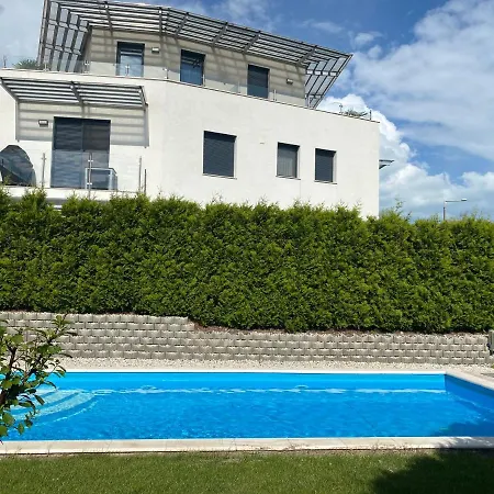 Sun Luxury Apartman Apartment